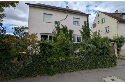 Großzügiges provisionsfreies Einfamilienhaus in Korntal - Korntal-Münchingen