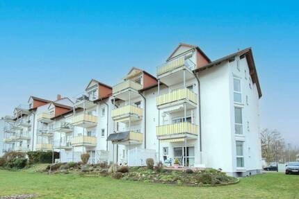 4-Zimmer Dachgeschoss Wohnung mit schönem Südbalkon in Kahl am Main