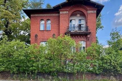 Haus zum Kaufen in Berlin 1.400.000,00 € 378 m²