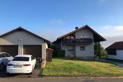 Haus zum Mieten in Feldatal-Stumpertenrod 1.290,00 € 177 m²