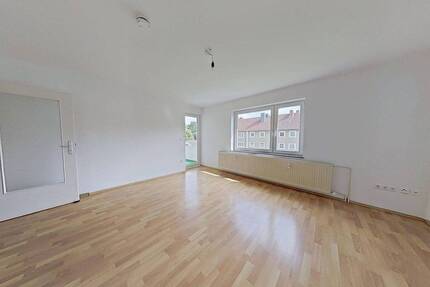 Reinkommen und Wohlfühlen: 3-Zimmer-Wohnung mit neuem Badezimmer und Balkon - Bückeburg