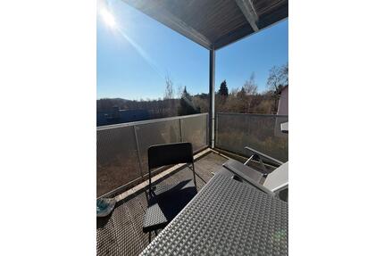 Balkon mit 2 Zimmer Küche Bad - 460,00&nbsp;EUR Kaltmiete, ca.&nbsp; 48,00&nbsp;m&sup2; in Neustadt (Hessen) (PLZ: 35279)