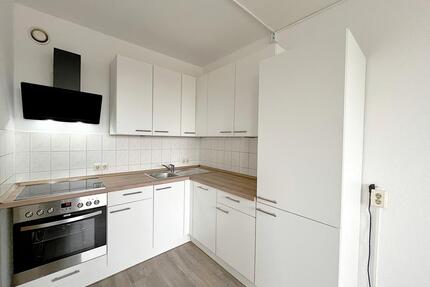 Gemütliche Wohnung mit EBK und Balkon! - Halle (Saale) Nietleben