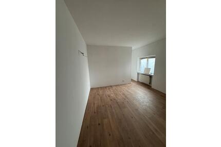 Reichertshausen WG Zimmer Zug ca. 25 Minuten München