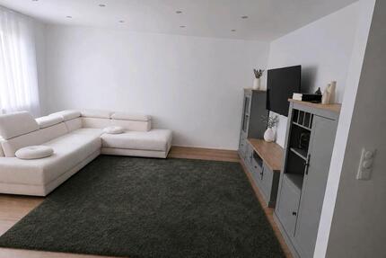 4-Zimmer-Wohnung, möbliert und kernsaniert - Bremen Osterholz