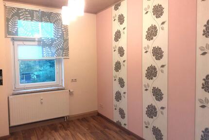 SCHÖNE 5-Raum-Wohnung 1.OG - 109 qm - Nähe Augustusburg, viele Abstellräume, Garten, Garage