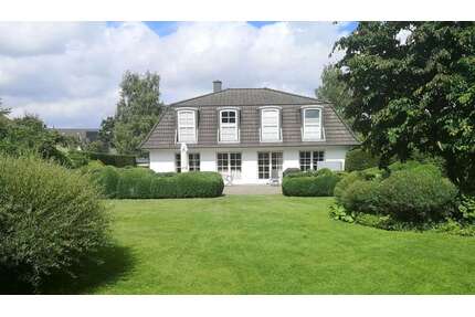 Haus zum Kaufen in Klein Offenseth-Sparrieshoop 1.150.000,00 € 218 m²