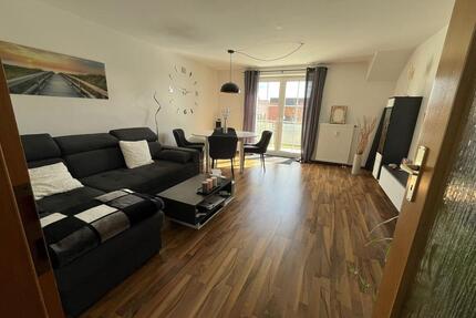 Bei Braunschweig! Süße DG-Wohnung mit Balkon + Stellplatz - Lehre