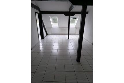 3 Zimmer Küche Bad Wohnung in Bous