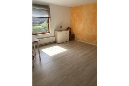 1-Zimmerwohnung, möbliert, Bad, Dusche, sep. Eingang - Stegen