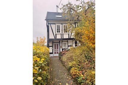 3-Zimmer-Wohnung - 1.050,00&nbsp;EUR Kaltmiete, ca.&nbsp; 80,00&nbsp;m&sup2; in Freudenberg (PLZ: 57258)