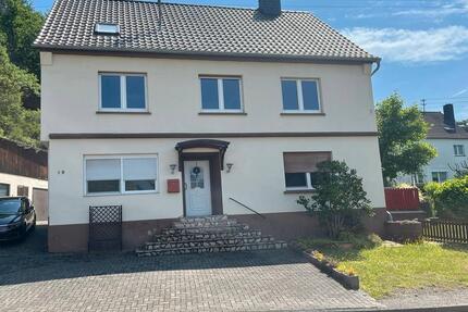 Großzügiges Wohnhaus, in 57539 Oppertsau von privat zu verkaufen - Windeck
