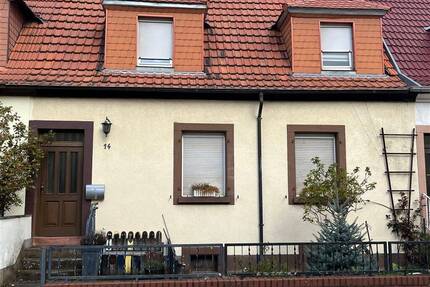 VERKAUFT !! VERKAUFT !! Reihen-Mittelhaus - Landstuhl