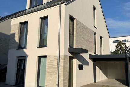 Haus zum Kaufen in Köln 1.249.000,00 € 156.65 m²