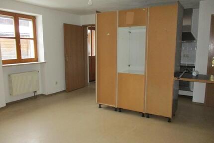 Wohnung zu vermieten - 400,00&nbsp;EUR Kaltmiete, ca.&nbsp; 60,00&nbsp;m&sup2; in Arnstorf (PLZ: 94424)