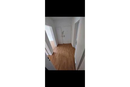 3 Zimmer Wohnung zum Mieten - 990,00&nbsp;EUR Kaltmiete, ca.&nbsp; 60,00&nbsp;m&sup2; in Ludwigshafen am Rhein (PLZ: 67063) Ludwigshafen-Hemshof