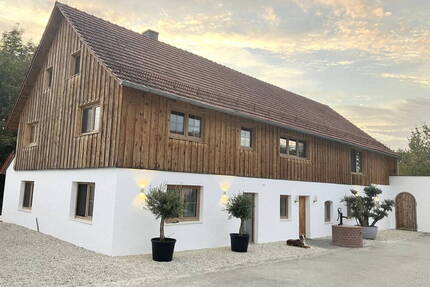 Landhaus von Privat! Hochwertig kernsanierter Hof mit Platz und Charakter - Frontenhausen Witzeldorf