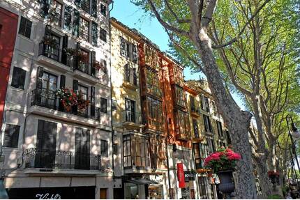 Mehrfamilienhaus mit Gewerbe in Weil am Rhein zu verkaufen!