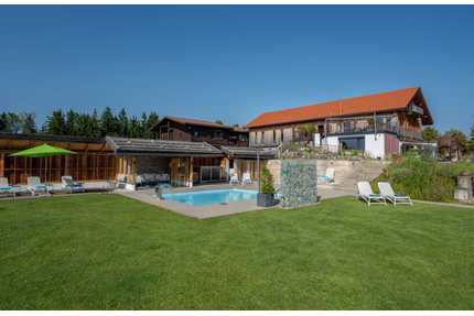 Haus zum Kaufen in Siegsdorf 4.500.000,00 € 887 m²