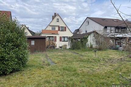 * Herrliche beliebte Lage * Omas & Opas Familienhaus mit viel Charme auf traumhaften Grundstück * - Bietigheim-Bissingen