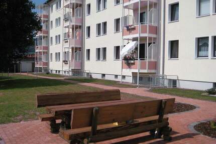 3 RW 60 qm 293€ kalt396€ warm Balkon - Am Ohmberg OT Bischofferode