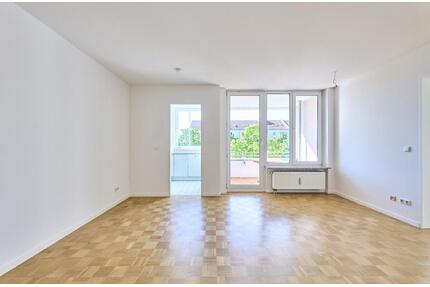 Seltenes 2-Zimmer-Schmuckstück mit Westbalkon im grünen Stadtviertel - München Berg am Laim