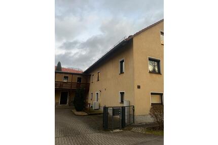 Haus für bis zu 3 Parteien - 239.500,00&nbsp;EUR Kaufpreis, ca.&nbsp; 275,00&nbsp;m&sup2; in Markersdorf (PLZ: 02829)