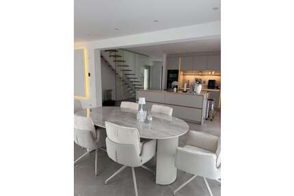 Haus zum Mieten in Blankenheim 1.650,00 € 150 m²