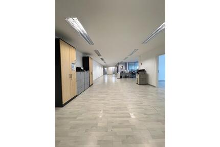 Helle Gewerbefläche Büro Atelier Showroom Ludwigsburg