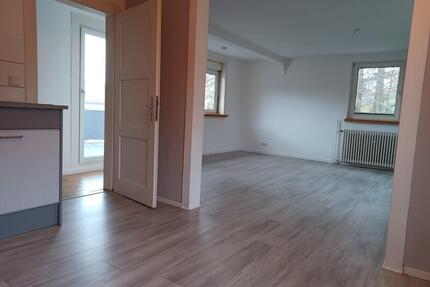 Helle ruhige 3 Zimmer Wohnung zu vermieten in Bad König City