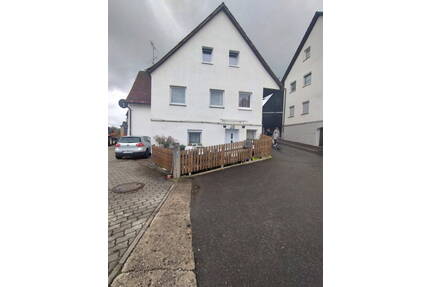 Geräumige 4-Zimmer Wohnung - 1.050,00&nbsp;EUR Kaltmiete, ca.&nbsp; 118,00&nbsp;m&sup2;&nbsp;Wohnfl&auml;che in Gräfenberg (PLZ: 91322)