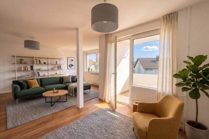 Hochwertig saniert & sofort bezugsfrei: Moderne 3,5 Zimmer-Wohnung mit Balkon, Garage - Ettenheim