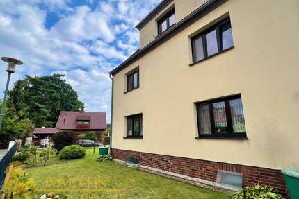 Mehrgenerationenhaus am Stadtrand mit 6 Garagen, Carport und Garten - Weißwasser