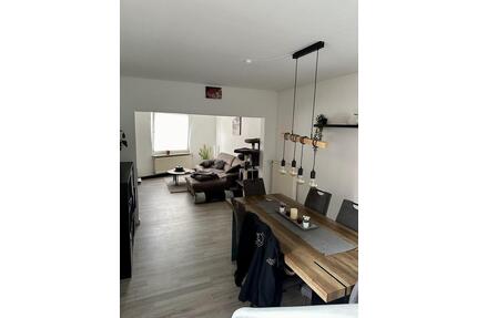 Großzügige & lichtdurchflutete 4-ZKB-Wohnung in Uslar-Wiensen