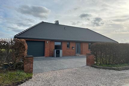 Idyllischer Bungalow im Grünen - 1.775,00&nbsp;EUR Kaltmiete, ca.&nbsp; 145,41&nbsp;m&sup2; in Großsolt (PLZ: 24991)