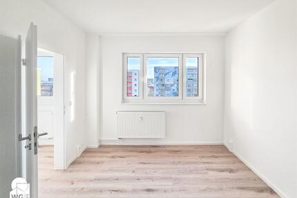 Moderne 4-Raum-Wohnung mit Traum-Aussicht in innenstadtnaher Lage ab 01.07.2026 - Halle (Saale) Damaschkestraße