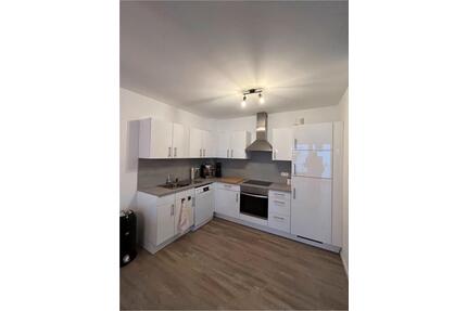 Wunderschöne 2-Zimmer Wohnung - Nachmieter zum 15.05.01.06. - Lübeck Sankt Lorenz Nord