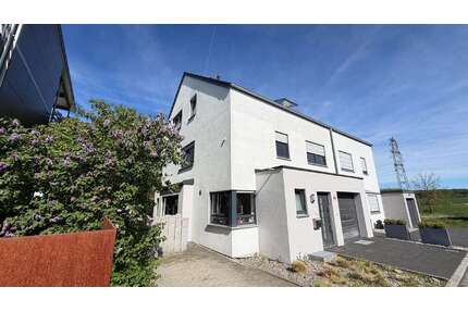 Haus zum Mieten in Holzgerlingen 3.633,00 € 160 m²
