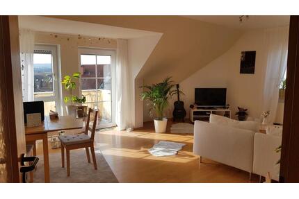 Freundliche, helle 4-Zimmer-Wohnung mit Balkon in Hüttenberg
