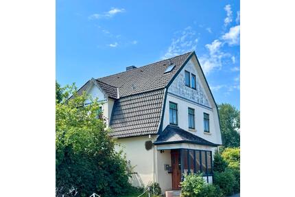 Ein-Zweifamilienhaus mit geräumiger Werkstatt - Geestland Bad Bederkesa