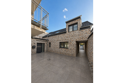 Haus zum Kaufen in Niederkassel-Mondorf 749.900,00 € 153 m²