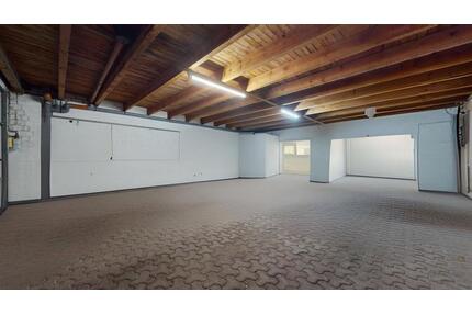 Gewerbehalle mit angrenzender Garage im Gewerbegebiet Westercelle