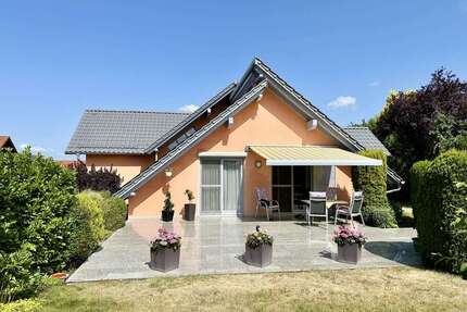 Haus zum Kaufen in Dresden 882.000,00 € 218 m²