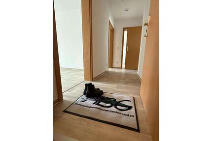 Wohnung zum Mieten in Mülsen 360,00 € 57.04 m²