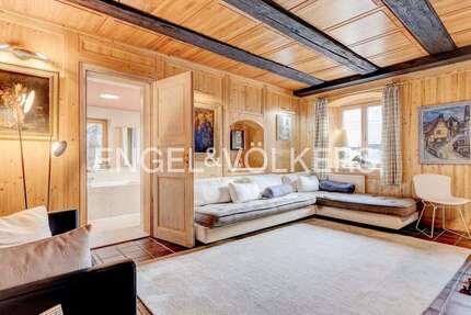 Haus zum Kaufen in Ehrenkirchen 979.000,00 € 224 m²