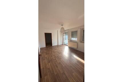 2-Zimmer-Wohnung mit neuem Bad, Balkon & Einbauküche in Andernach
