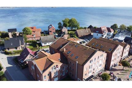 Von Privat: 3 -Zimmer, 6 Personen am Yachthafen, frisch renoviert - Fehmarn