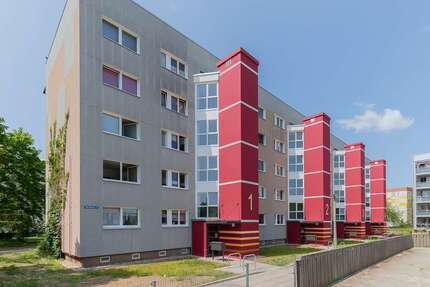 Wohnung zum Mieten in Schönebeck 300,00 € 50 m²