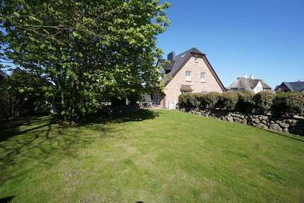 Haus zum Kaufen in Wenningstedt-Braderup (Sylt) 1.845.000,00 € 133.44 m²