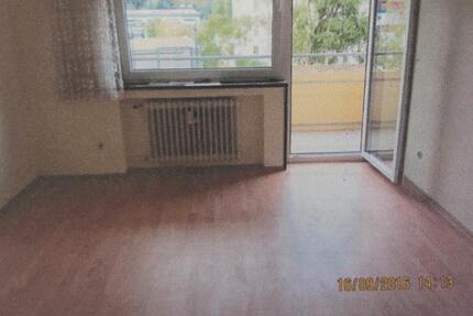 1-Zimmer-Wohnung mit Balkon, Garage, Kellerraum Küche in Rastatt